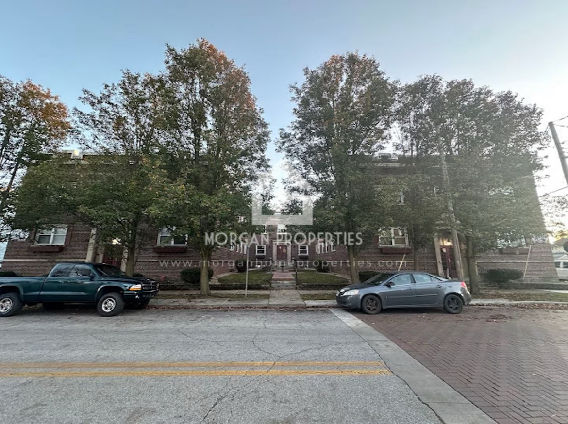 1231 West Walnut Street